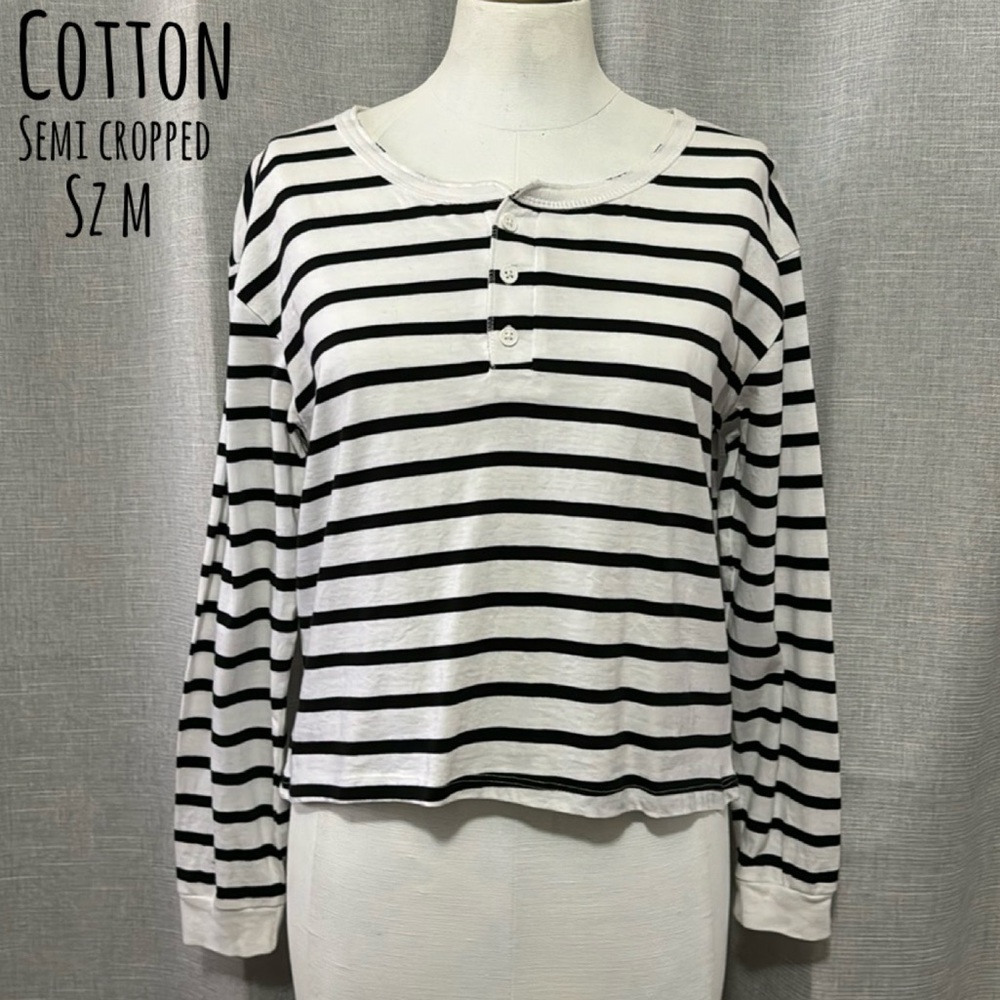 Love Peace & Lazy Days Striped Long Sleeve Tee-M-Semi Cropped-Cotton-White/Black